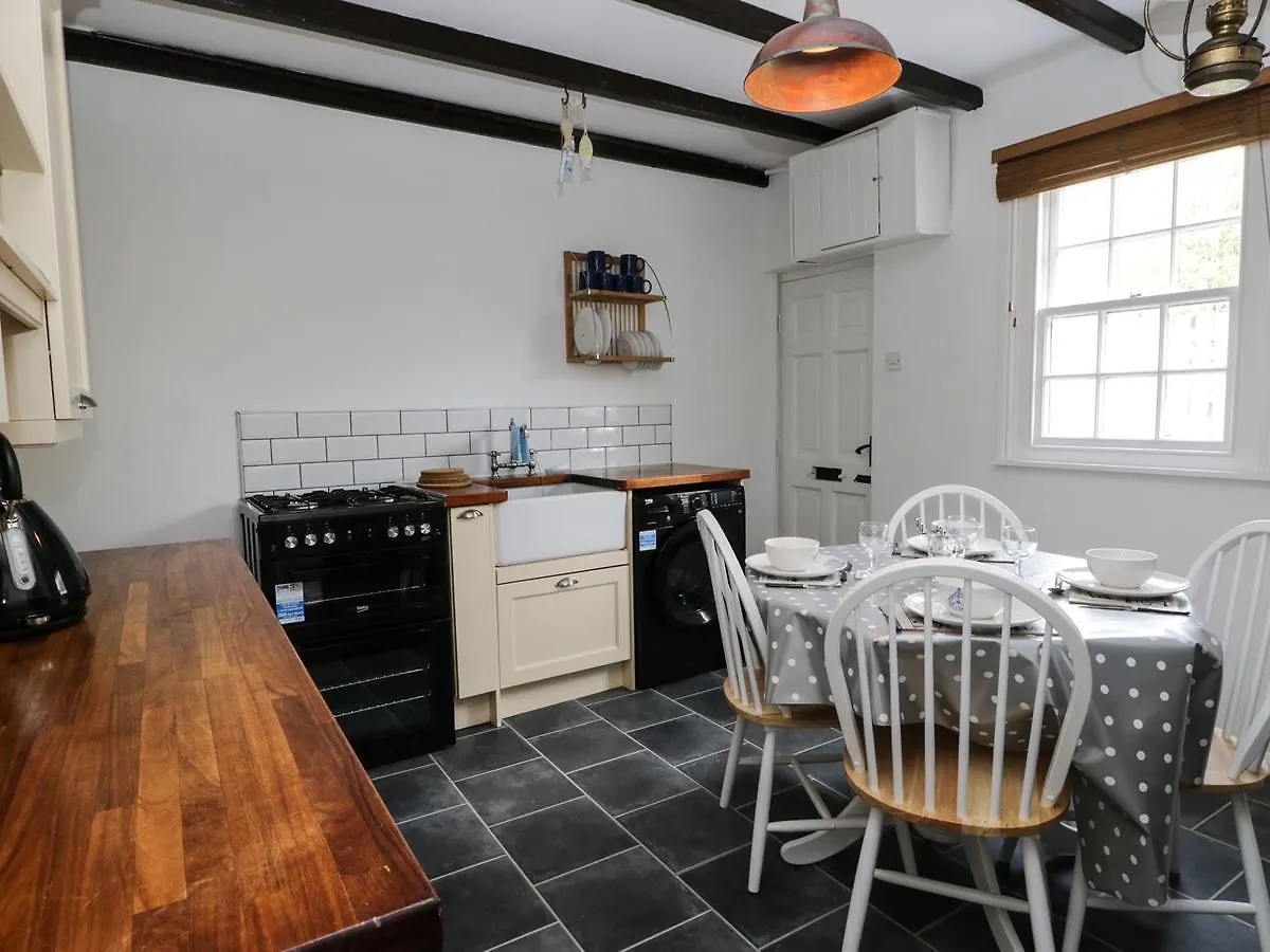 Pebble Cottage Whitby